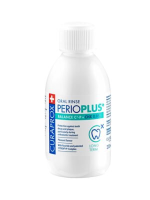 CURAPROX antibakterinis burnos skalavimo skystis su 0,05 % chlorheksidino PERIO PLUS  BALANCE,200 ml